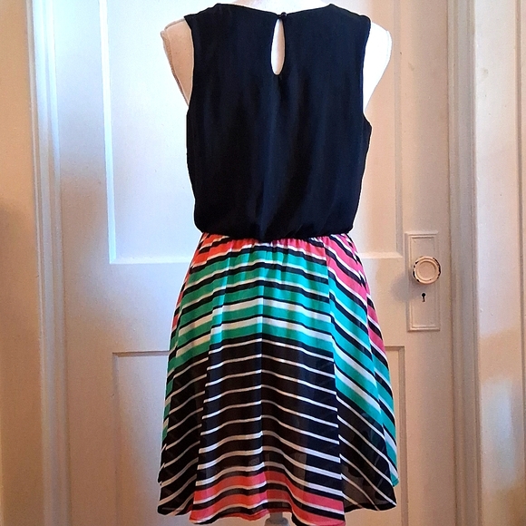Striped Sleeveless Dress - Picture 2 of 2
